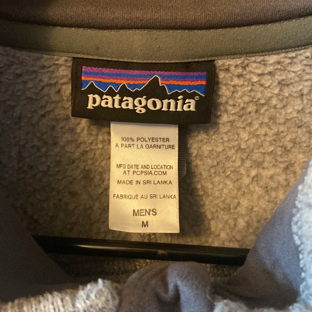 Men’s Patagonia Better Sweater Full Zip size Medium. OPEN TO OFFERS 🙂